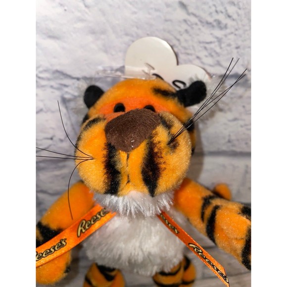 Chocolate peanut butter cup small orange plush - Picture 3 of 5